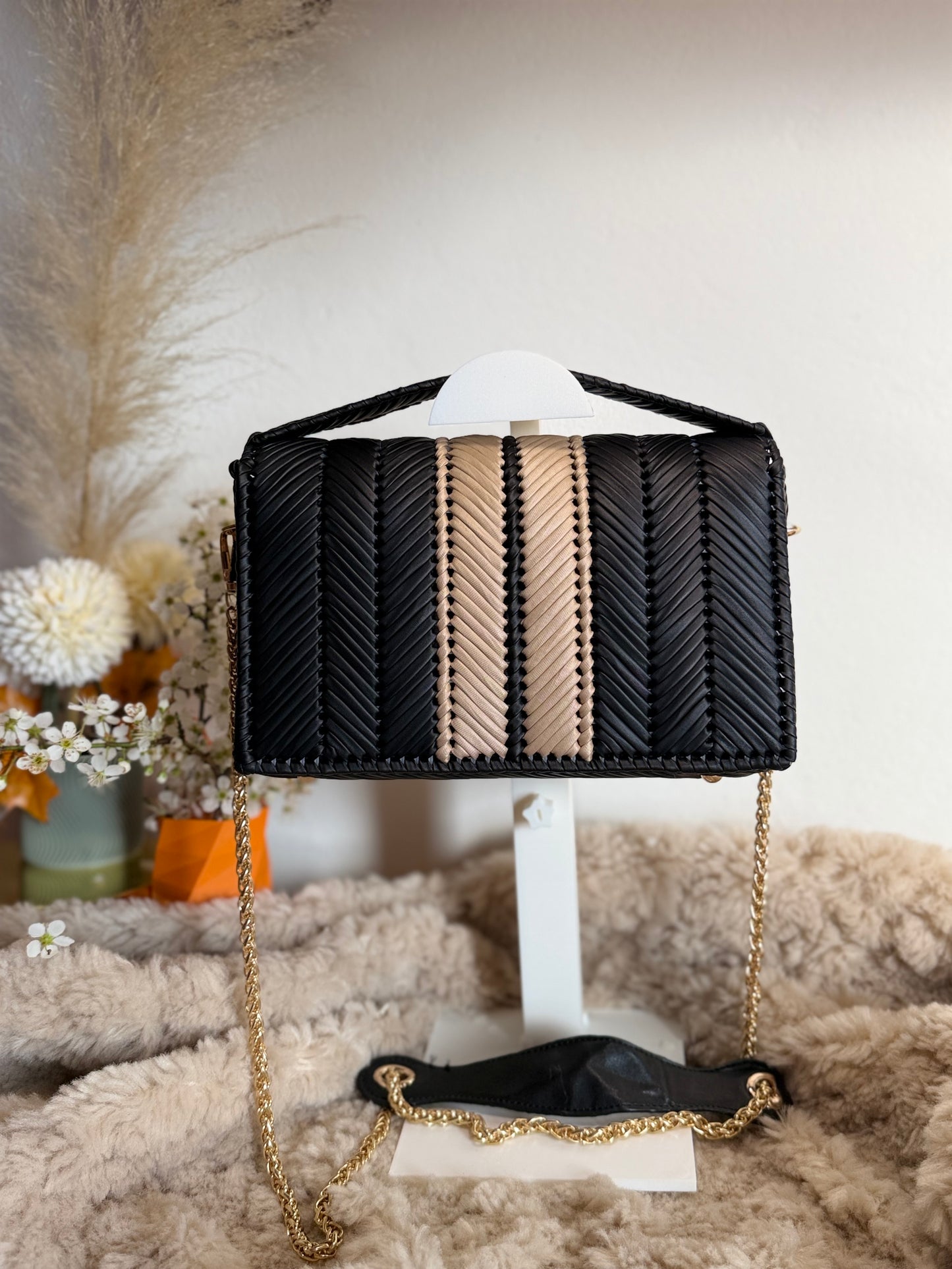 Nera bag (Black with beige)