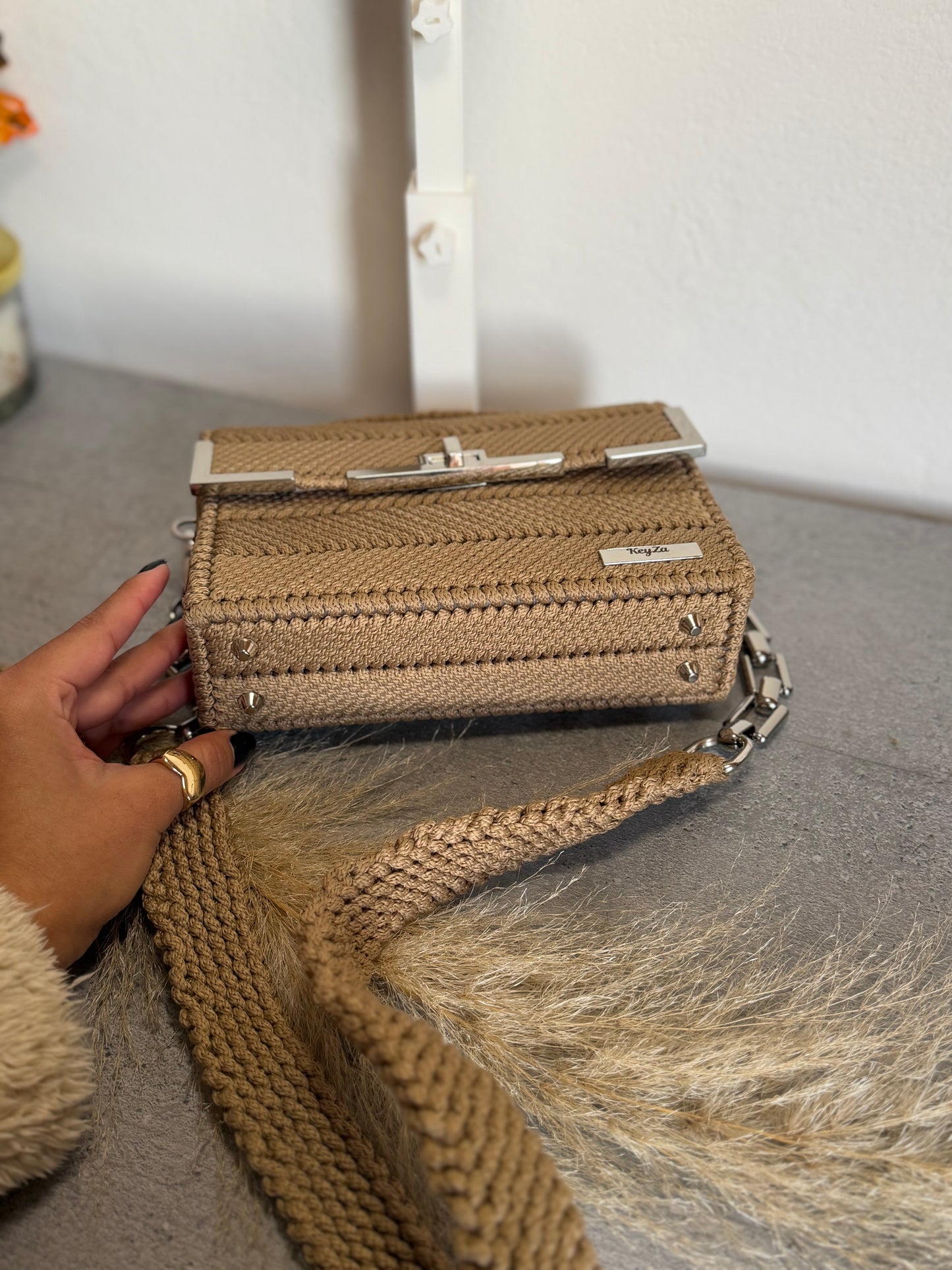 Golden sand (warm beige)